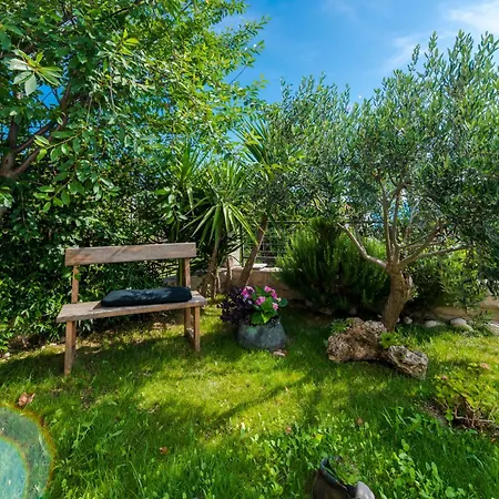 Nedia - 2 With Private Pool & Sea View *