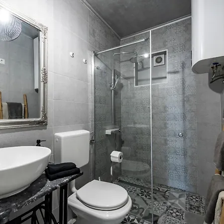 Nedia - 2 With Private Pool & Sea View Mlini
