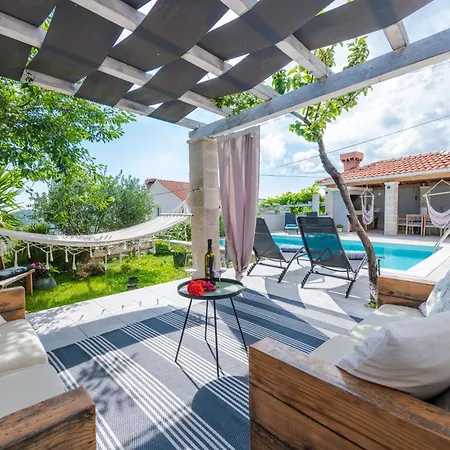 Nedia - 2 With Private Pool & Sea View Σπίτι διακοπών