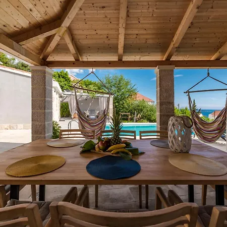 Σπίτι διακοπών Nedia - 2 With Private Pool & Sea View Mlini