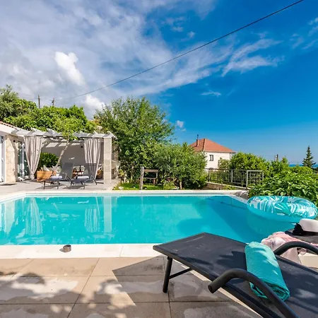 Nedia - 2 With Private Pool & Sea View Mlini